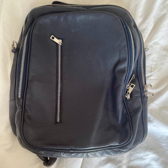 Vera Pelle Navy Italian Pebbled Leather Backpack - Picture 1 of 13